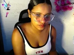 Amateur Live Sex Cam of chleo_rosse