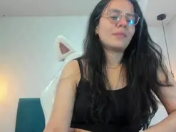 Amateur Nude Webcam of EmilyBuu