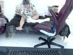 Amateur Adult Webcam of LayahNoir
