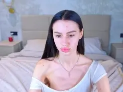 Amateur Adult Webcams of SnowWhitee