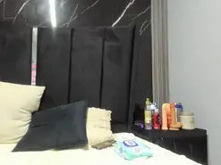 Amateur Live Sex Cam of Queenstarhyl