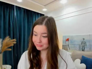 Bongacams Free Porn Cam of HoneyGlow