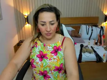 Bongacams Nude Webcam of luciana-ballesteros