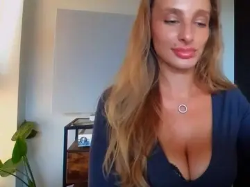 Bongacams Sex Cam of MarilynShow