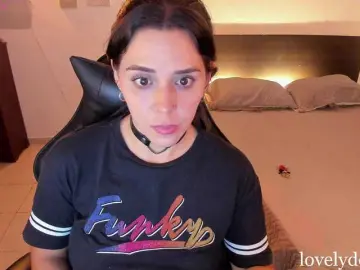 Bongacams Nude Webcam of lovelydollyx