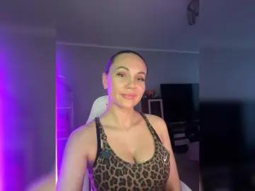 Bongacams Private Sex Chat of QWEENII
