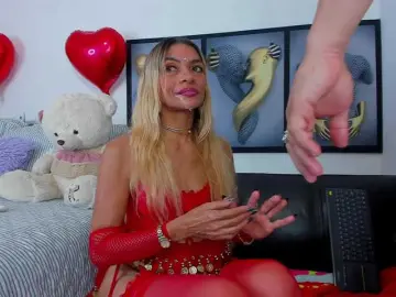 Bongacams Free Live Porn of Angelinefocus