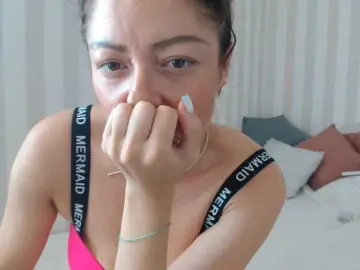 Bongacams Free Porn Cam of HoneyMuse