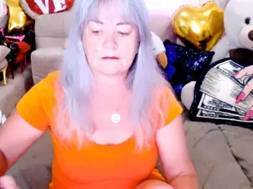 Bongacams Watch Live Sex Cams of siberianberry