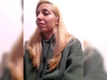 Bongacams Watch Live Sex Cams of LittleSammy