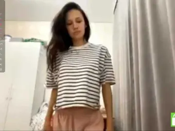 Bongacams Free Porn Cam of JacquelynClowes
