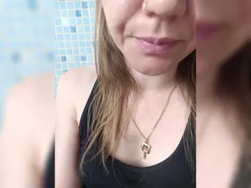 Bongacams Free Live Porn of Alenushka888