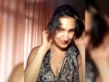Bongacams Free Live Porn of AleneLorrie