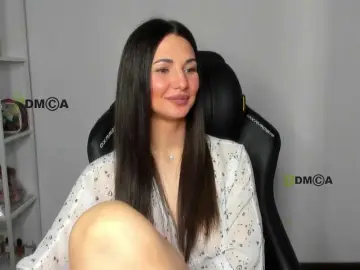 Bongacams Sex Chat of Cute-Shy
