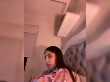 Bongacams Free Porn Cam of SallyeLeins