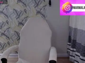 Bongacams Live Sex of Foxymoxy19