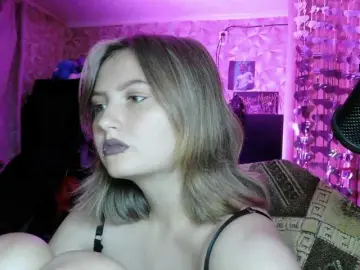 Bongacams Nude Webcam of DarkGirl