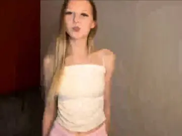 Bongacams Adult Webcam of QueenieGroos