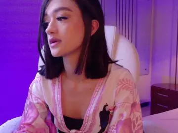 Bongacams Live Sex of LeahSaenz