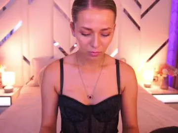 Bongacams Sex Chat of LoveeDove