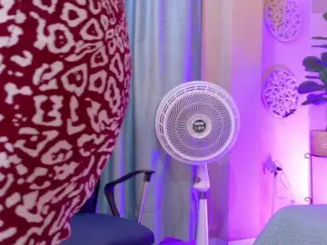 Bongacams Free Porn Cam of chloe-rosse