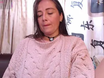 Bongacams Free Live Porn of EmmaHenderson