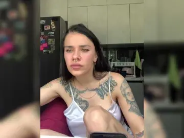Bongacams Private Sex Chat of MaidenCrystal