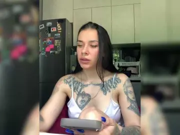 Bongacams Live Sex of MaidenCrystal