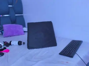 Bongacams Free Live Porn of cyndicranforsquirt