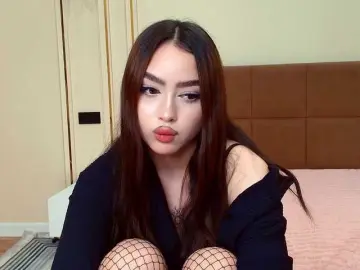 Bongacams Live Sex Cam of maddieperezzz