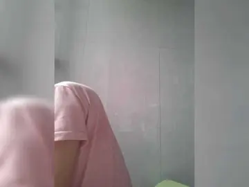 Bongacams Nude Webcam of Selinababy99