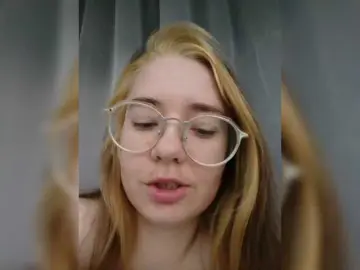 Bongacams Live Sex Cam of kroshka-meow