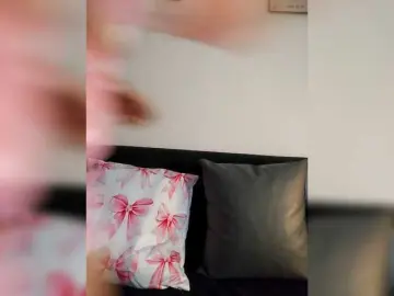 Bongacams Free Porn Cam of candicelovee