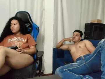 Bongacams Watch Live Sex Cams of couplee-horny