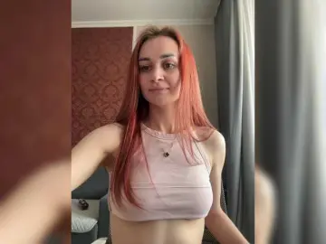 Bongacams Free Live Porn of SweetQueen11