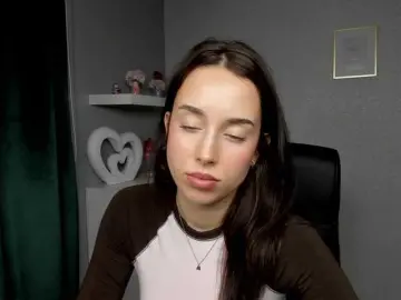 Bongacams Free Live Porn of adeleLive