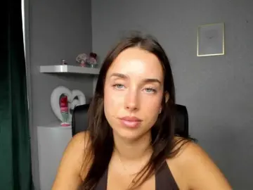 Bongacams Adult Webcam of adeleLive