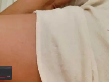 Bongacams Free Porn Cam of SweetLilLulu