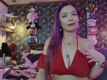 Bongacams Live Sex of YummyMeily