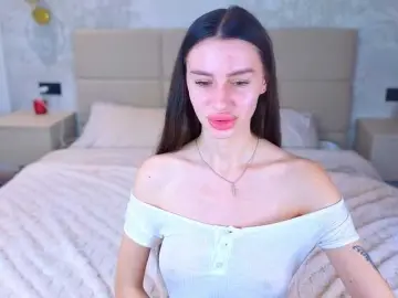 Bongacams Free Live Porn of SnowWhiteee