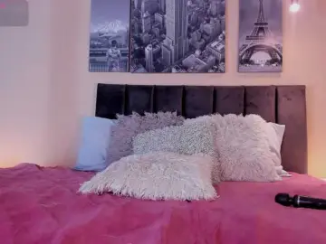 Bongacams Watch Live Sex Cams of Kloe-S