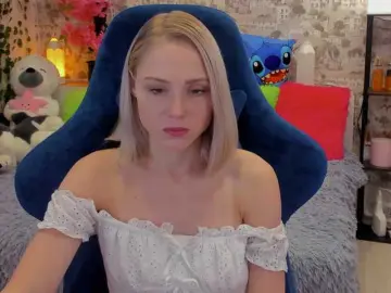 Bongacams Nude Webcam of GinaGinaLove