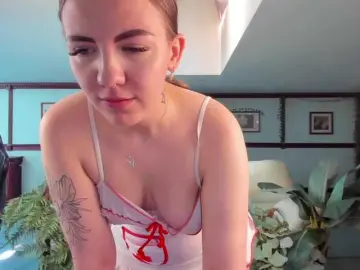Bongacams Sex Cam of KiraRustle