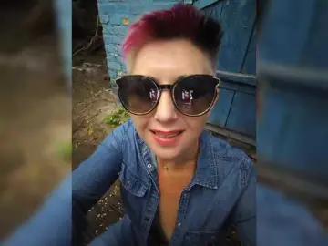 Bongacams Best Webcam of BUSINKA-25
