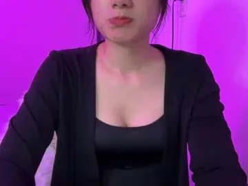 Bongacams Live Sex Cam of Julia-Zhen