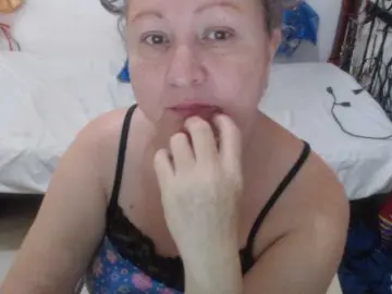 Bongacams Adult Webcam of LADYQUEEN520