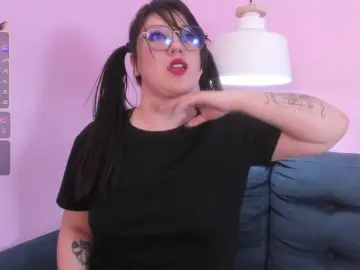 Bongacams Free Porn Cam of cinamoon
