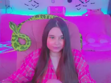 Bongacams Live Sex Cam of LittleKitsune