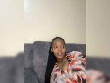 Bongacams Live Sex Cam of Curvy-maxy9