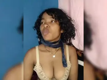 Bongacams Free Porn Cam of Candis02